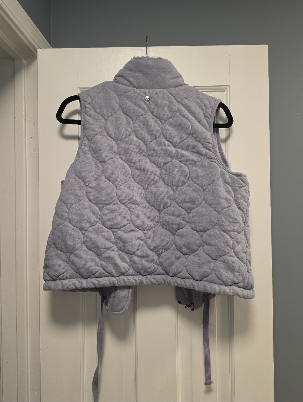 CALIA Cropped Vest - Picture 6 of 6